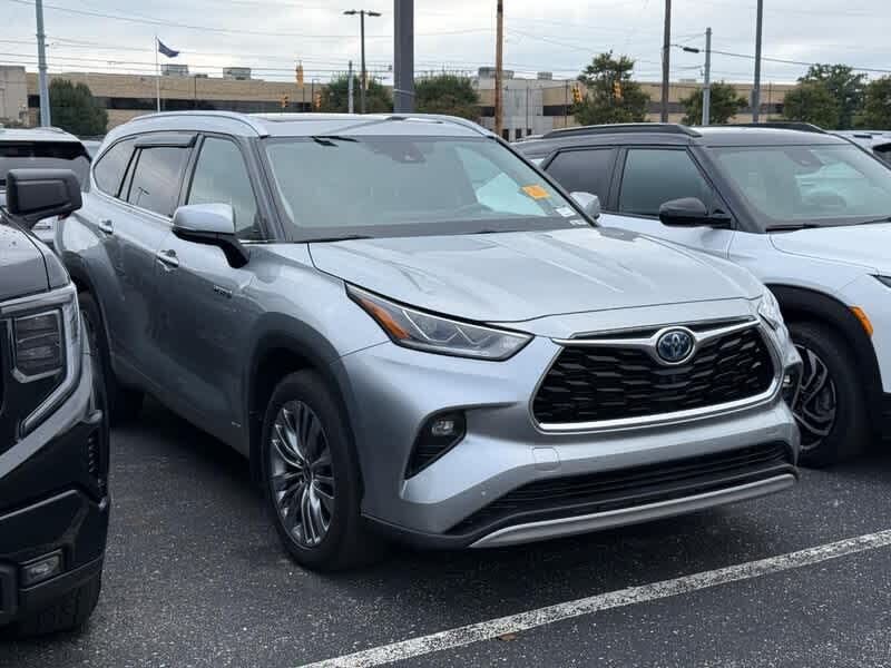 2021 TOYOTA Highlander
