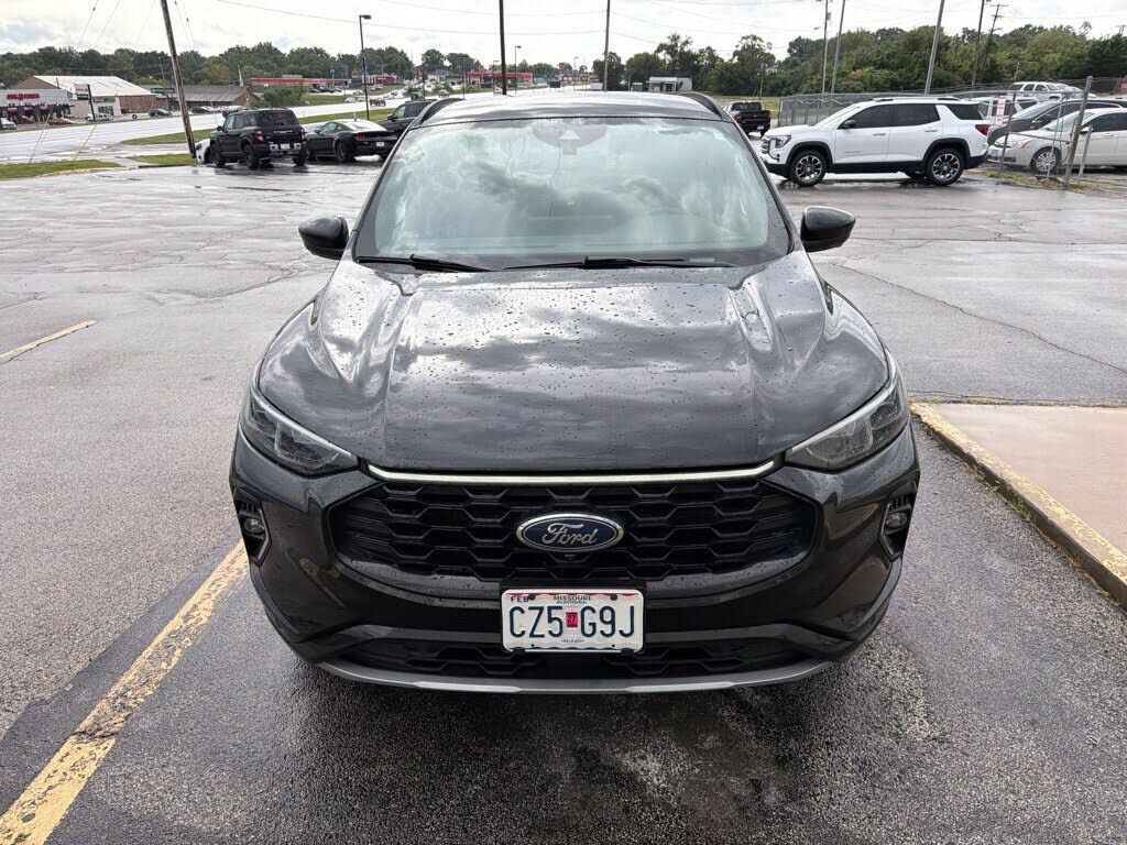 2023 FORD Escape