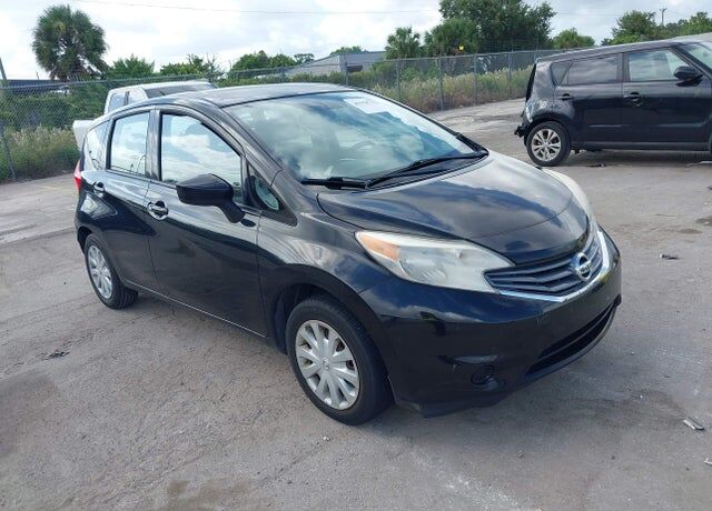 2015 NISSAN Versa