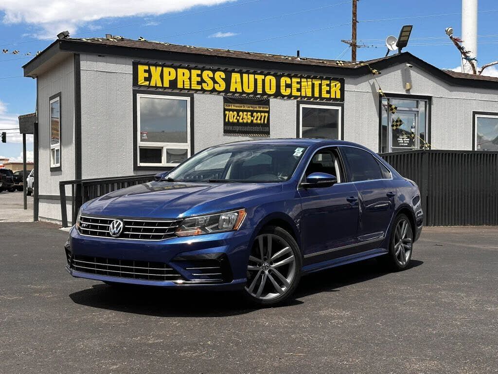 2016 VOLKSWAGEN Passat