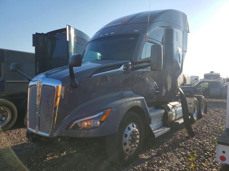 2023 KENWORTH T680
