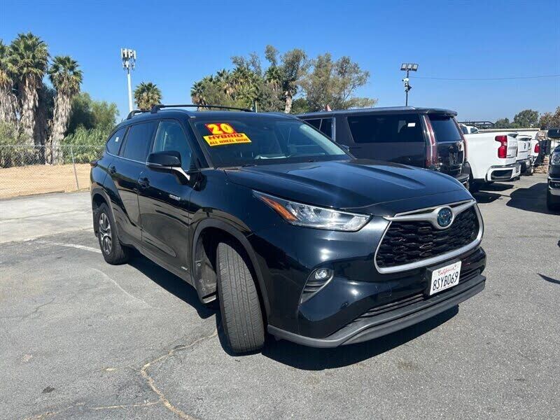 2020 TOYOTA Highlander