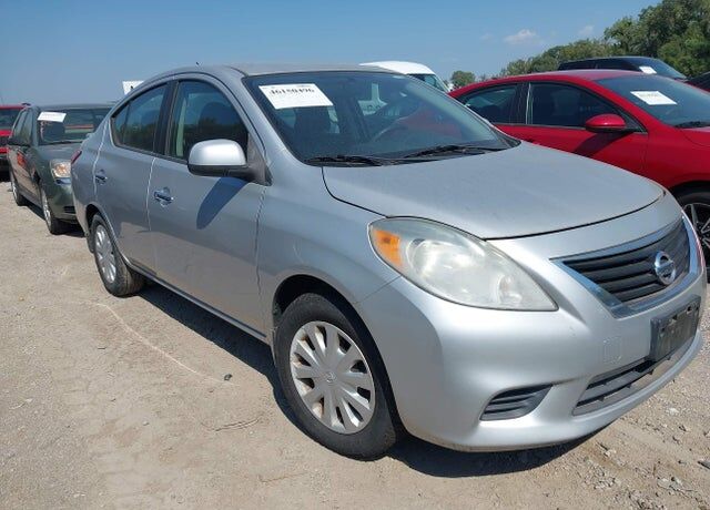 2013 NISSAN Versa