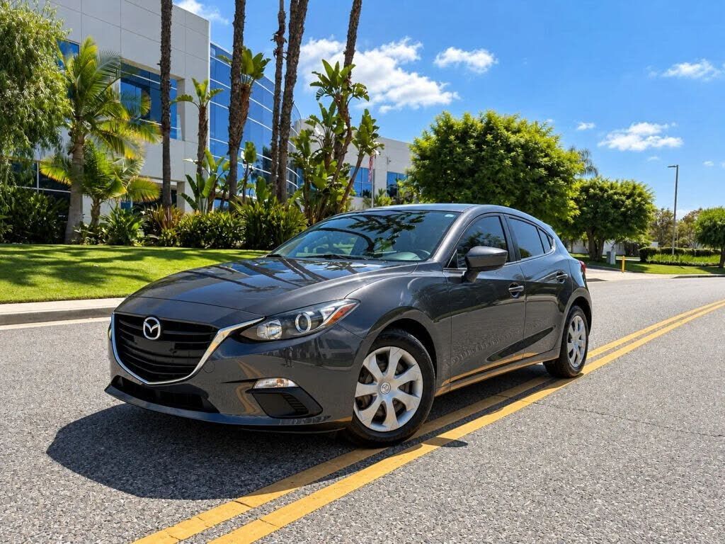 2015 MAZDA Mazda3
