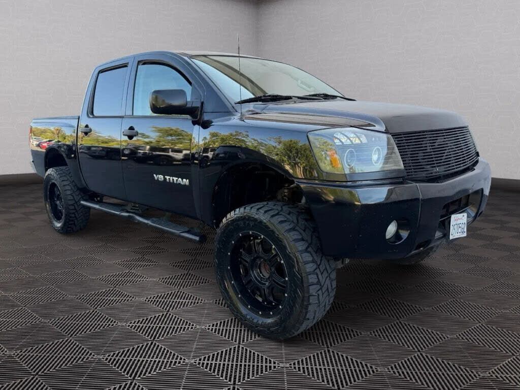 2012 NISSAN Titan