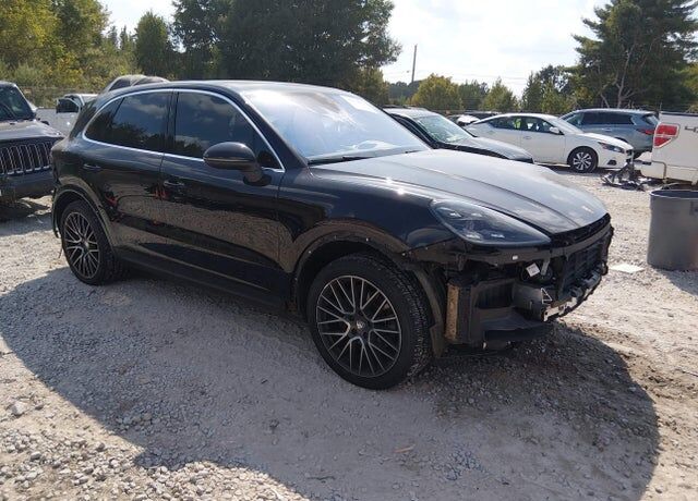 2019 PORSCHE Cayenne