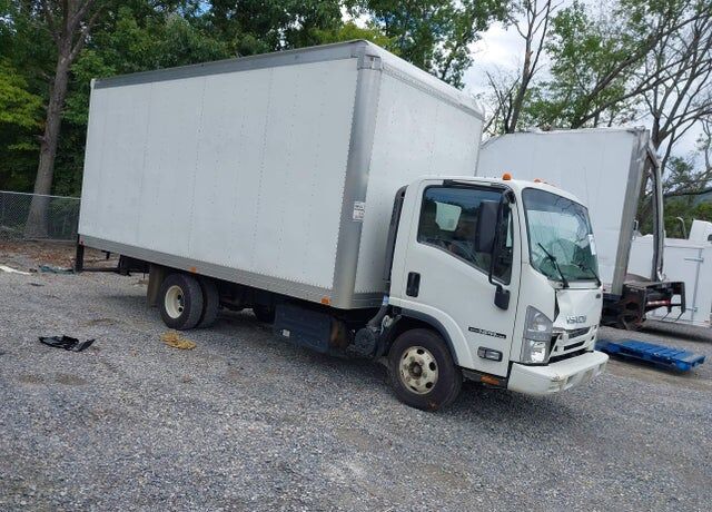 2022 ISUZU NPR-XD