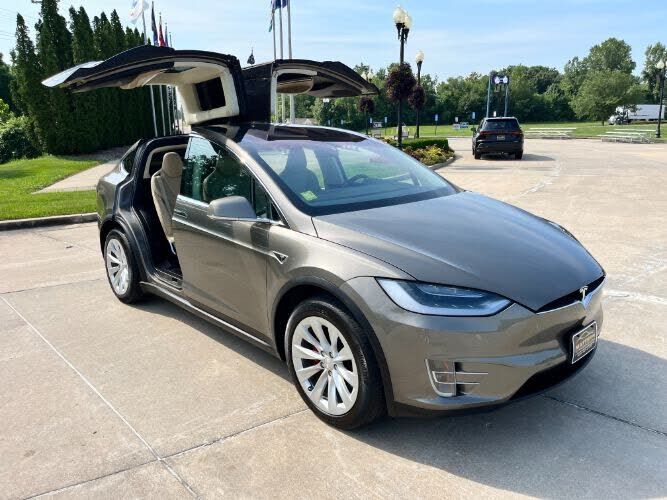 2016 TESLA Model X