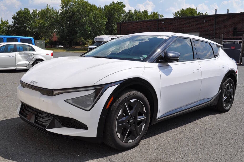 2025 KIA EV6