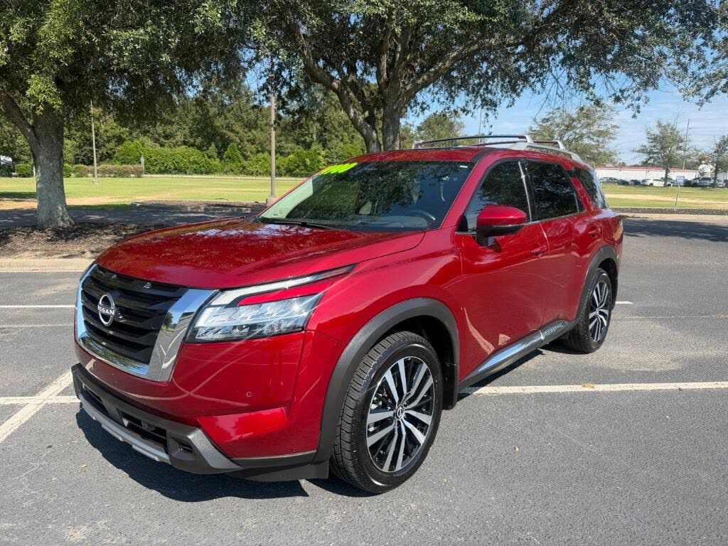 2024 NISSAN Pathfinder