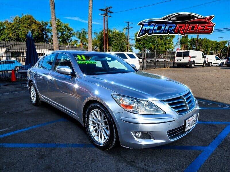 2011 HYUNDAI Genesis