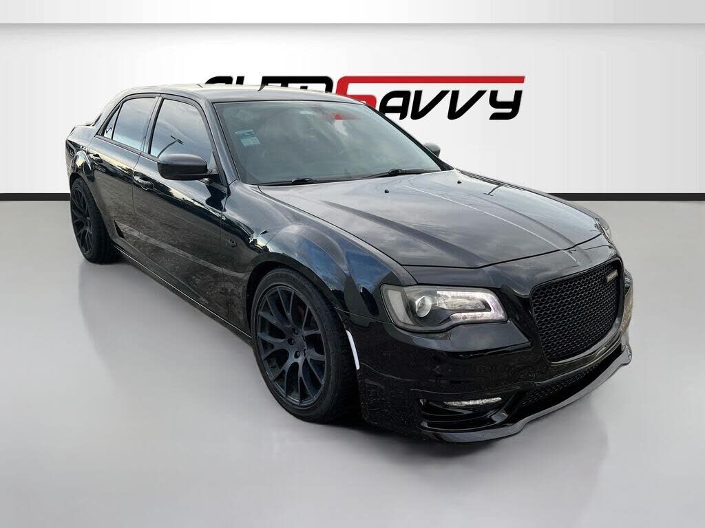 2019 CHRYSLER 300