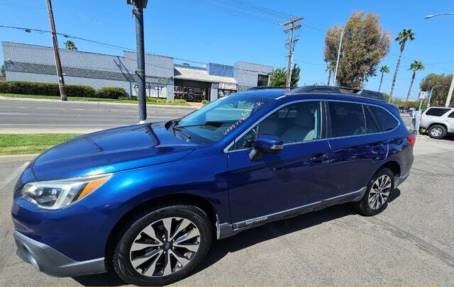 2016 SUBARU Outback