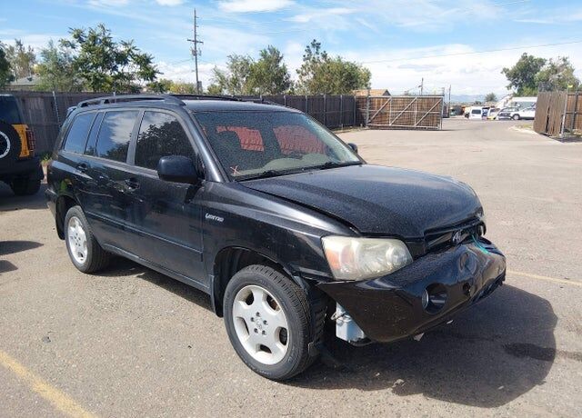 2004 TOYOTA Highlander