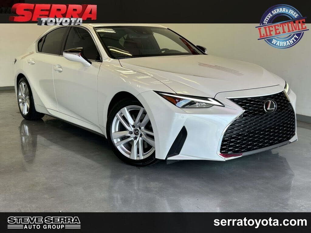 2024 LEXUS IS