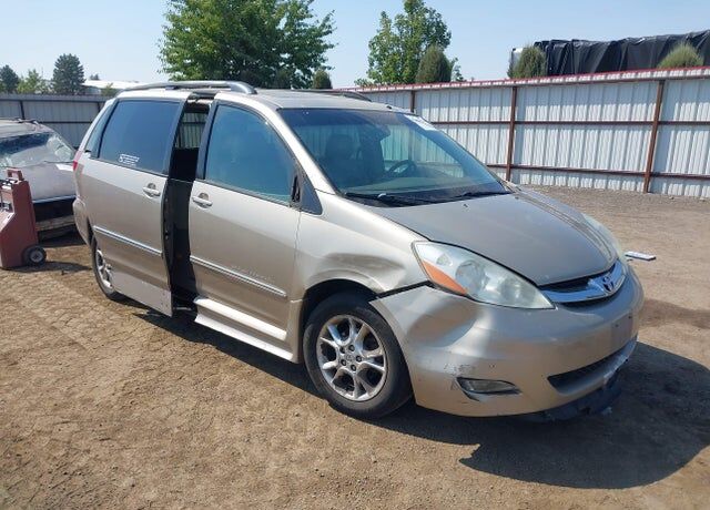 2006 TOYOTA Sienna