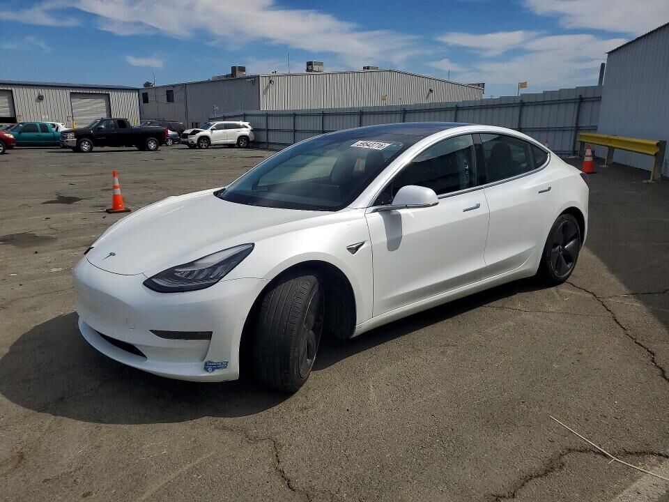 2020 TESLA Model 3