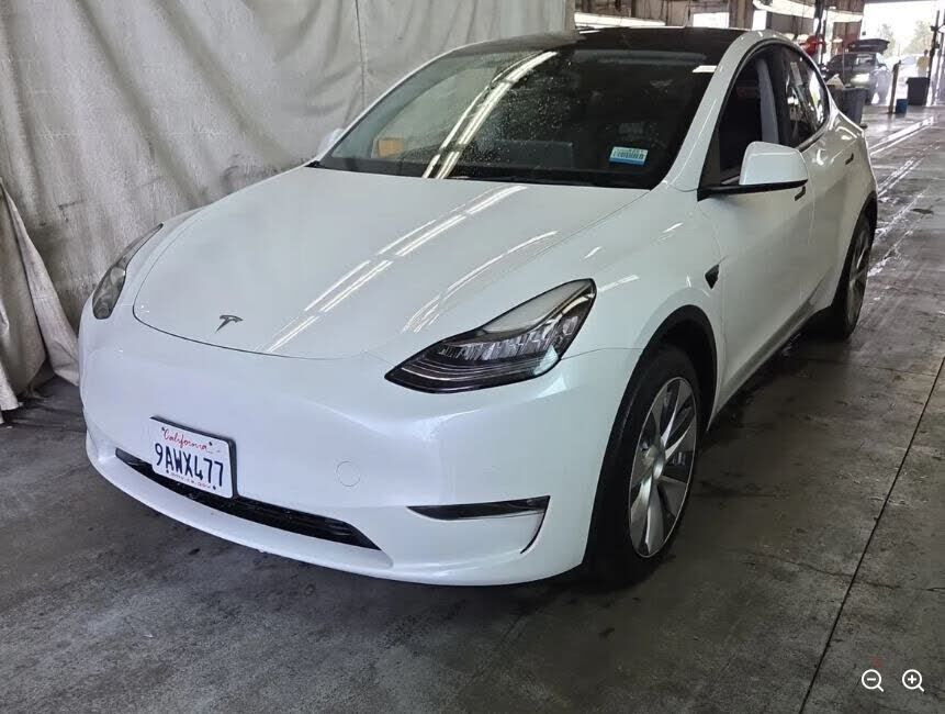2022 TESLA Model Y