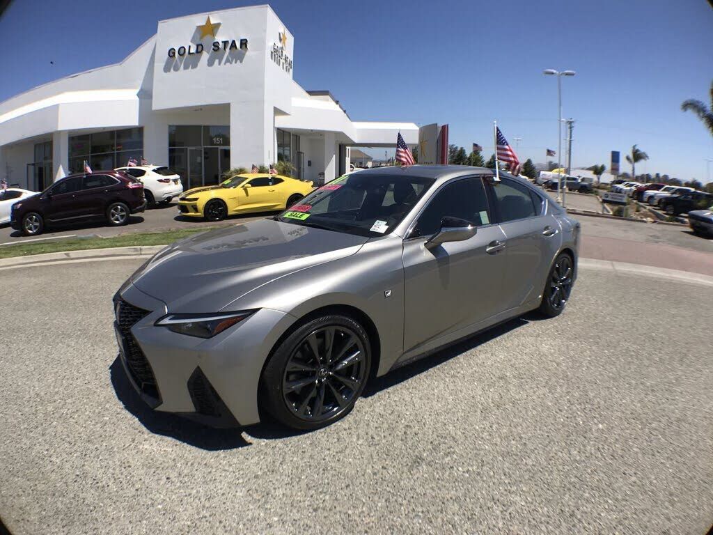 2021 LEXUS IS