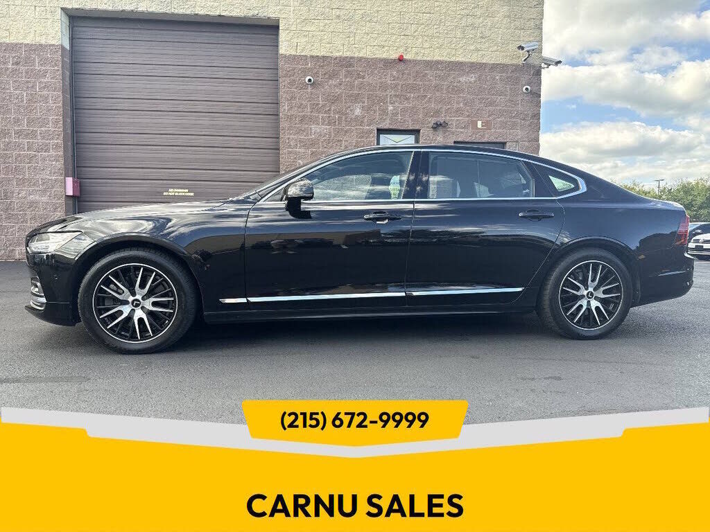 2023 VOLVO S90