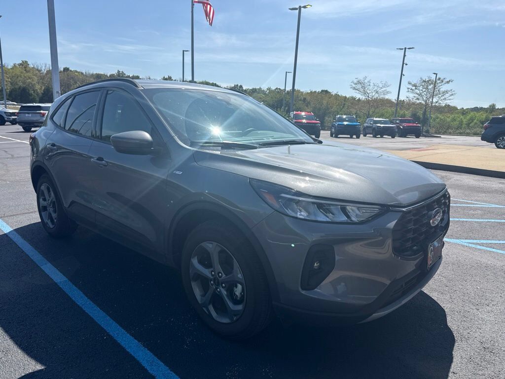 2026 FORD Escape