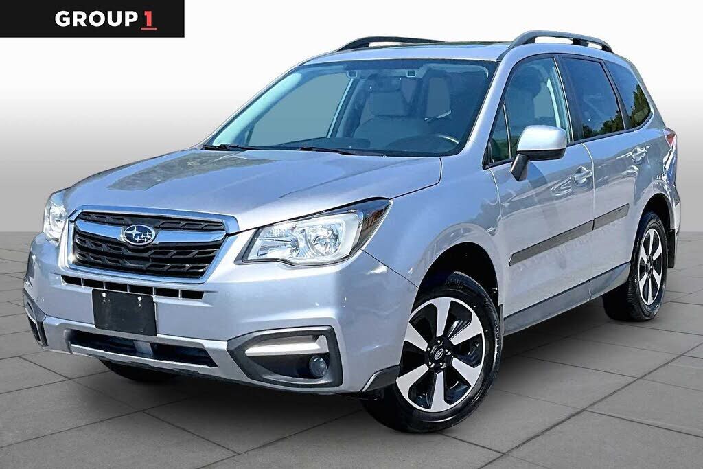 2017 SUBARU Forester