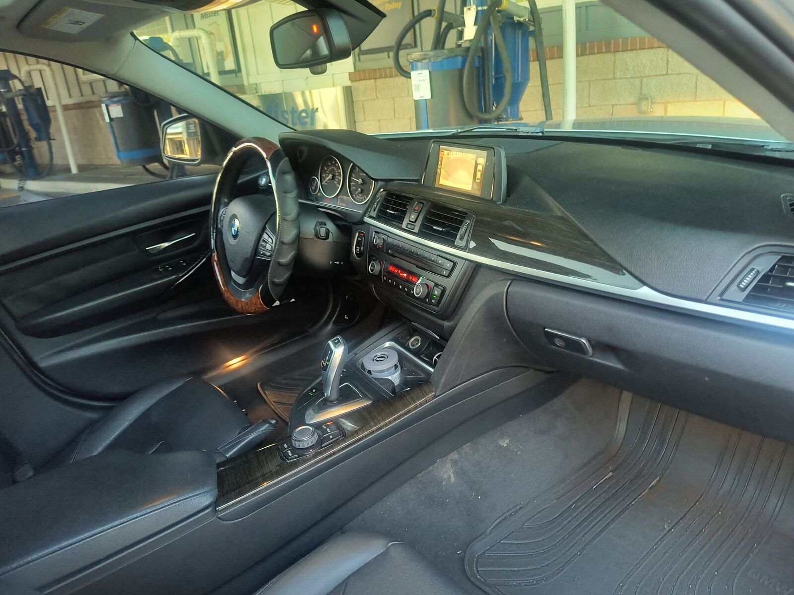 2015 BMW 320i