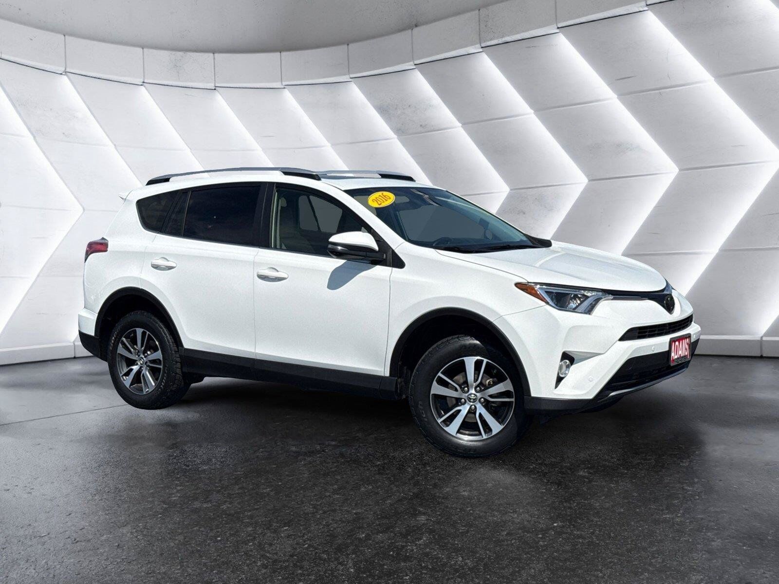2016 TOYOTA RAV4