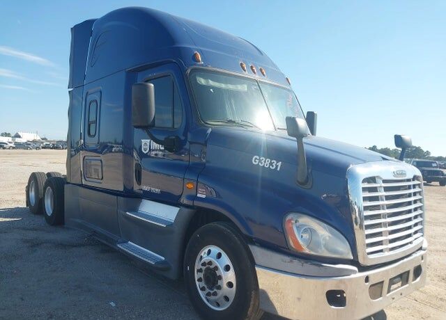 2016 FREIGHTLINER Cascadia