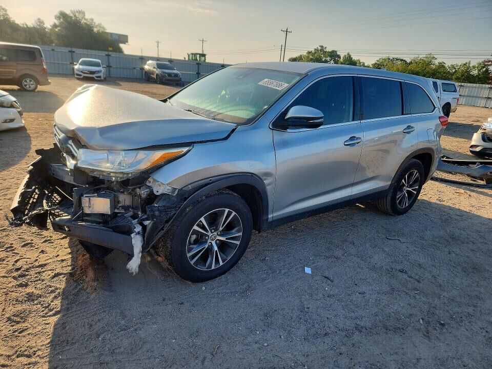 2019 TOYOTA Highlander