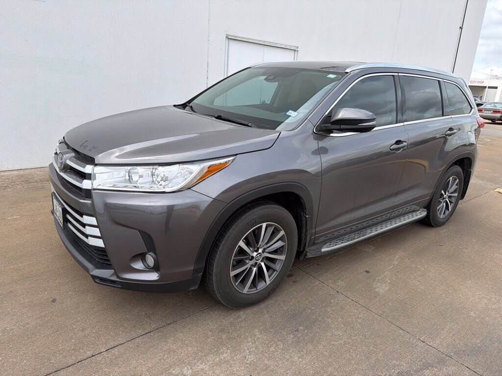 2018 TOYOTA Highlander