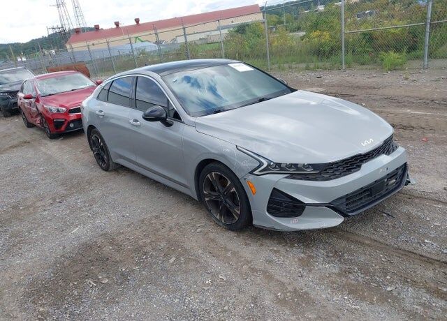 2022 KIA K5