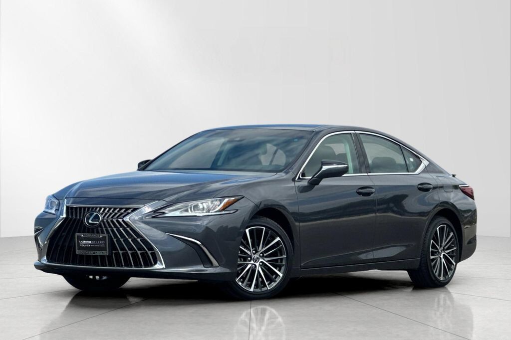 2025 LEXUS ES