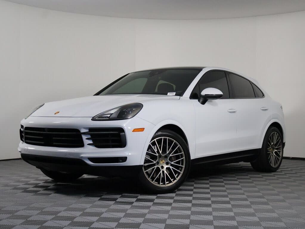 2023 PORSCHE Cayenne