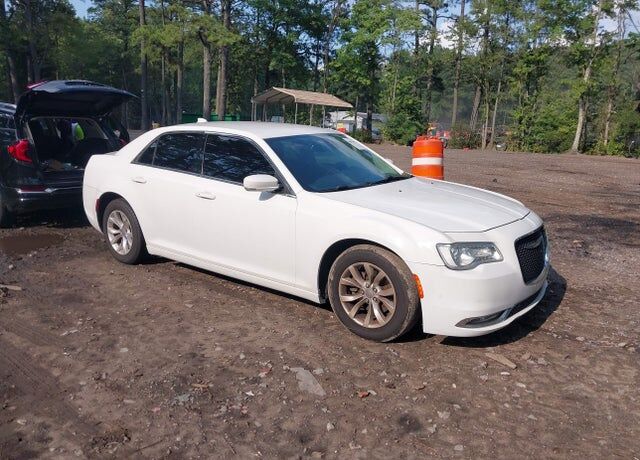 2015 CHRYSLER 300