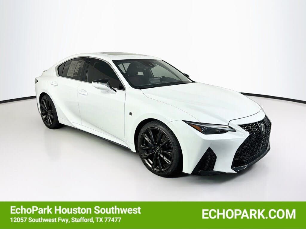 2025 LEXUS IS