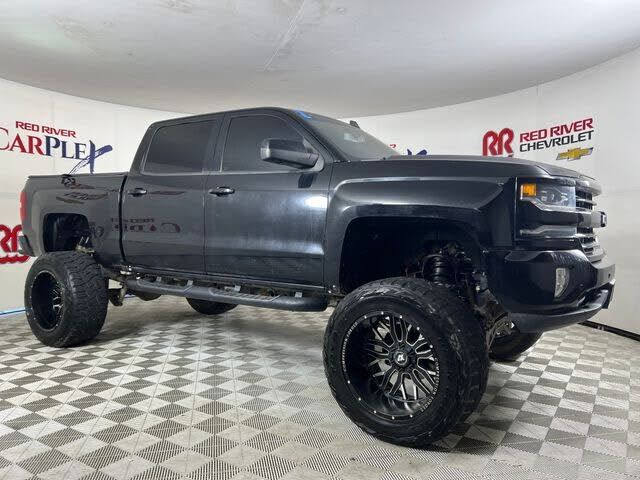 2018 CHEVROLET Silverado