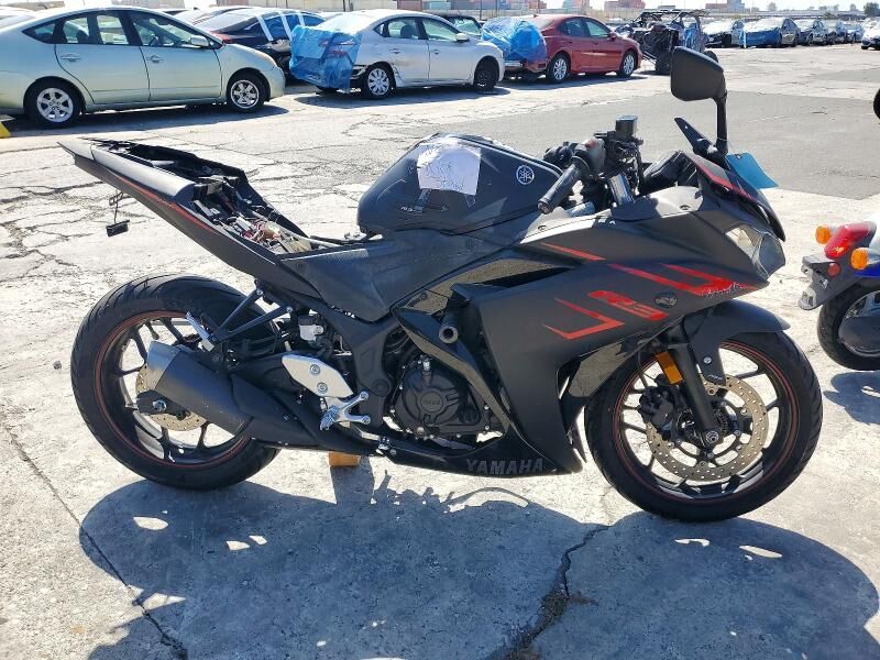 2017 YAMAHA YZF