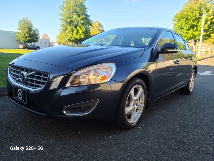 2012 VOLVO S60