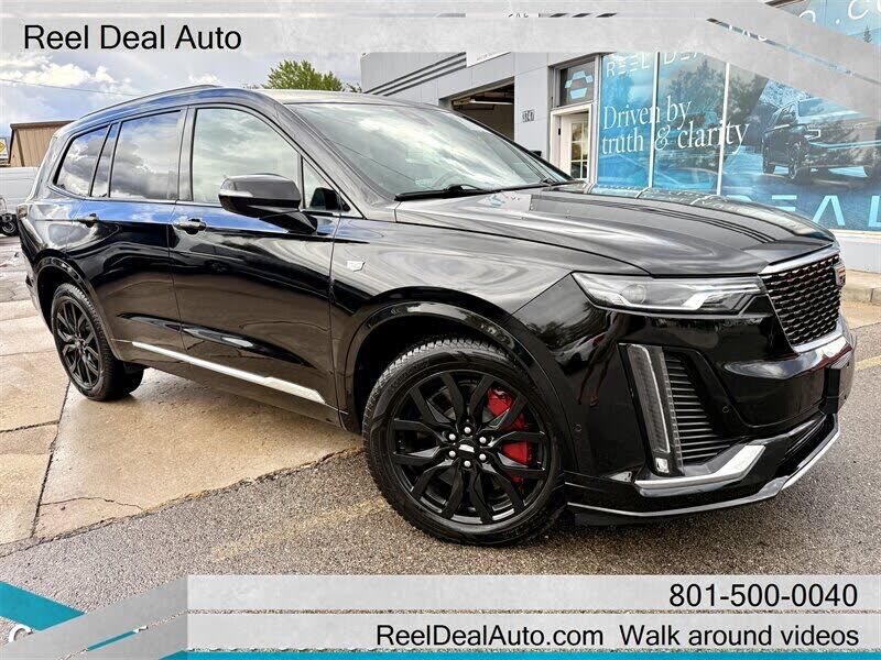 2022 CADILLAC XT6