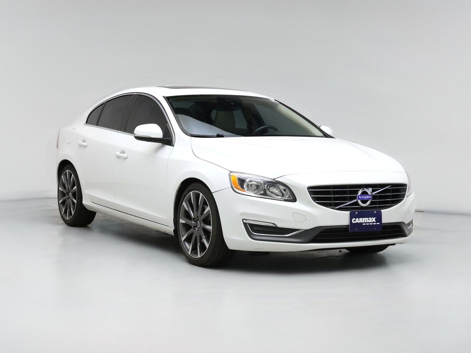 2015 VOLVO S60