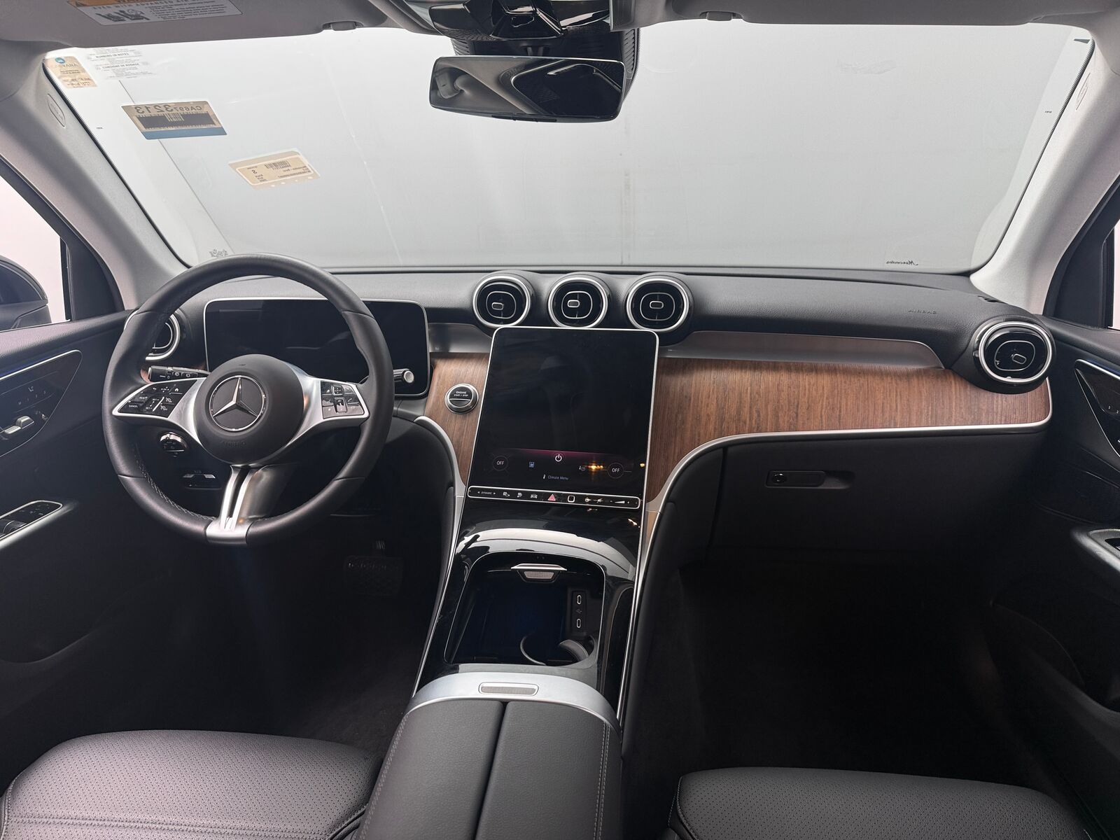 2025 Mercedes-Benz GLC-Class