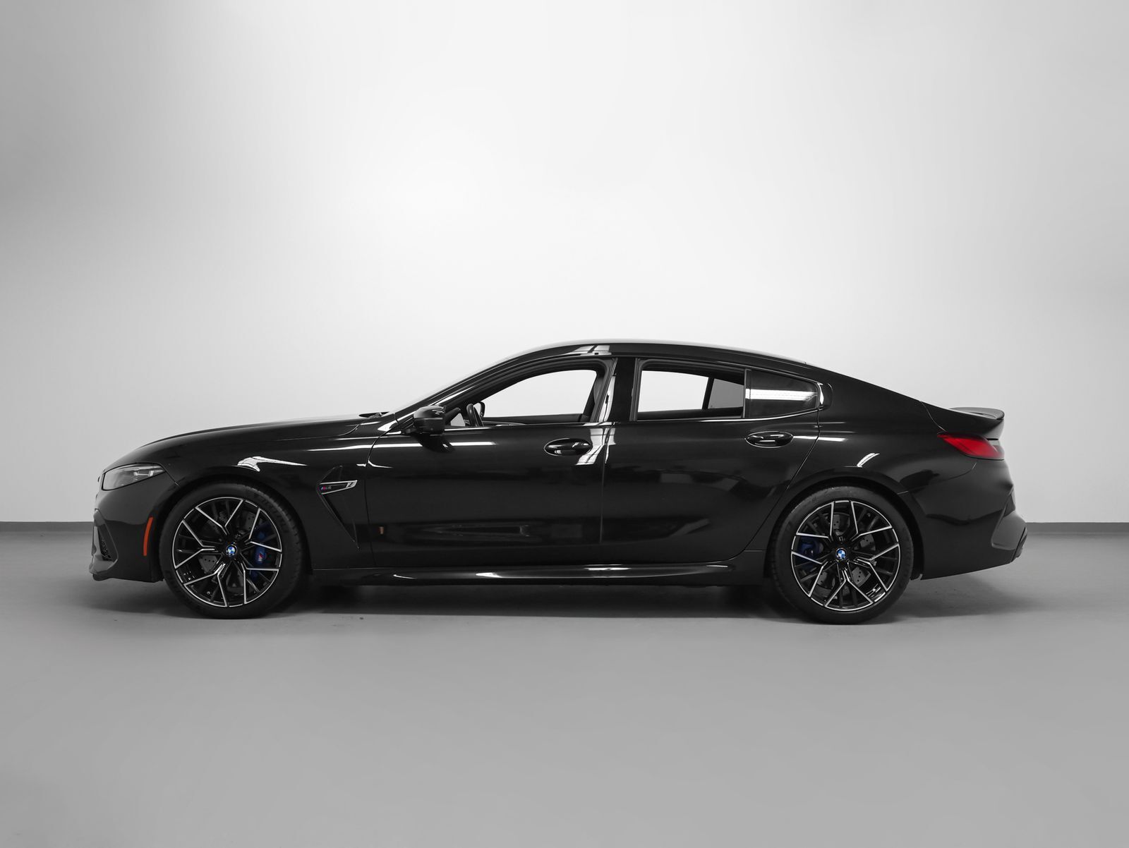 2021 BMW M8