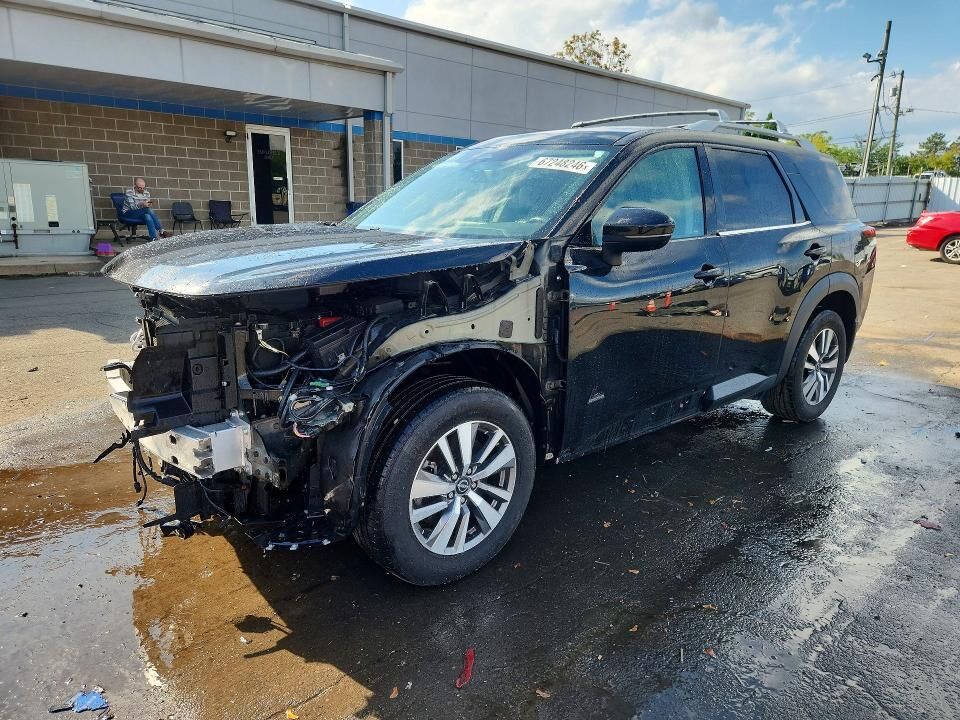 2023 NISSAN Pathfinder