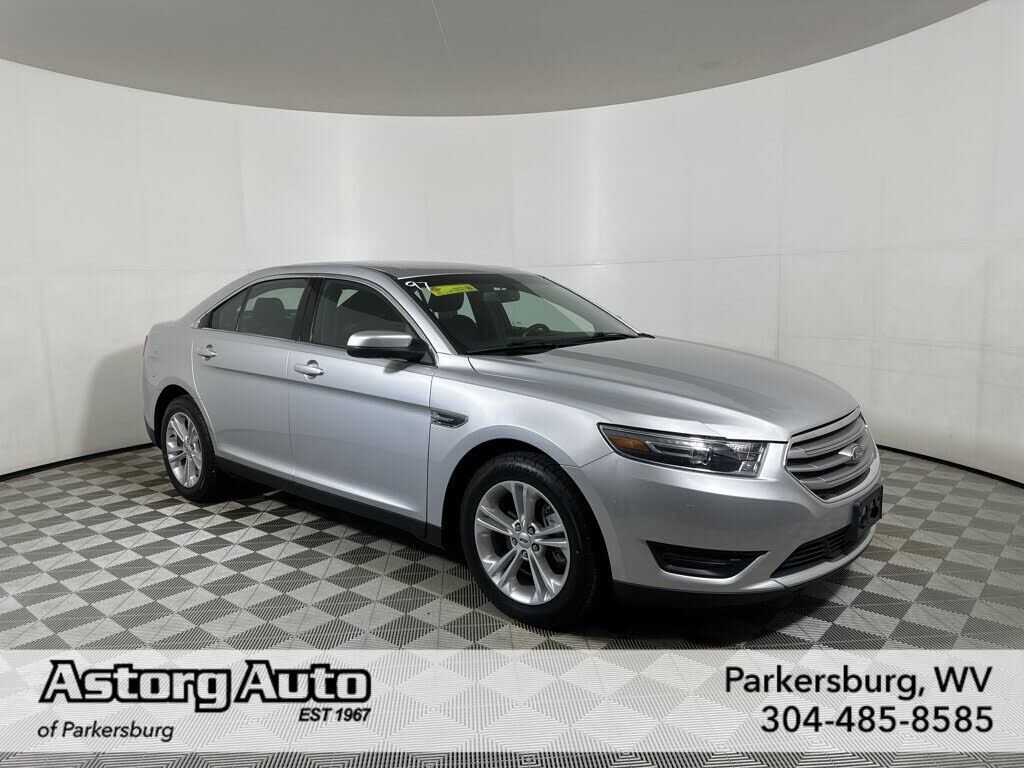 2017 FORD Taurus