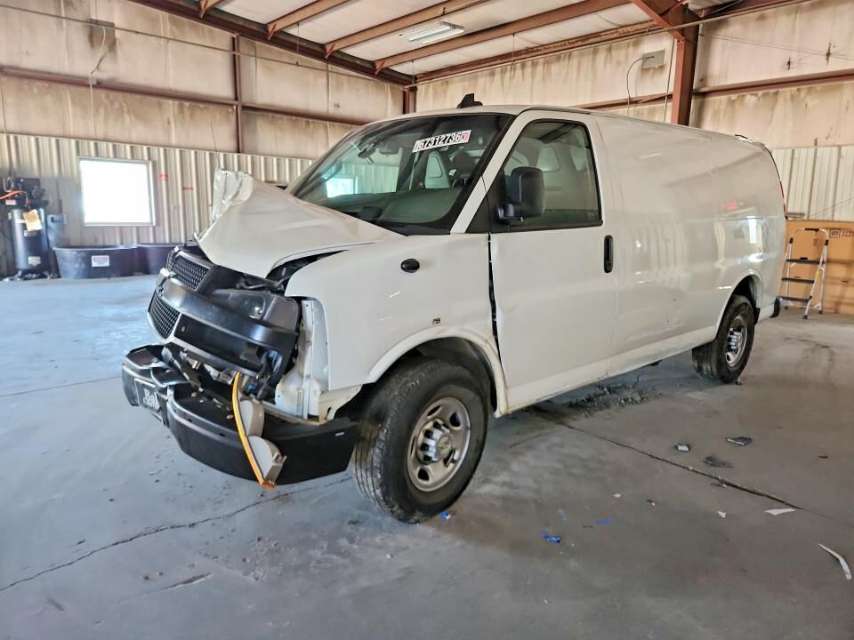 2023 CHEVROLET Express