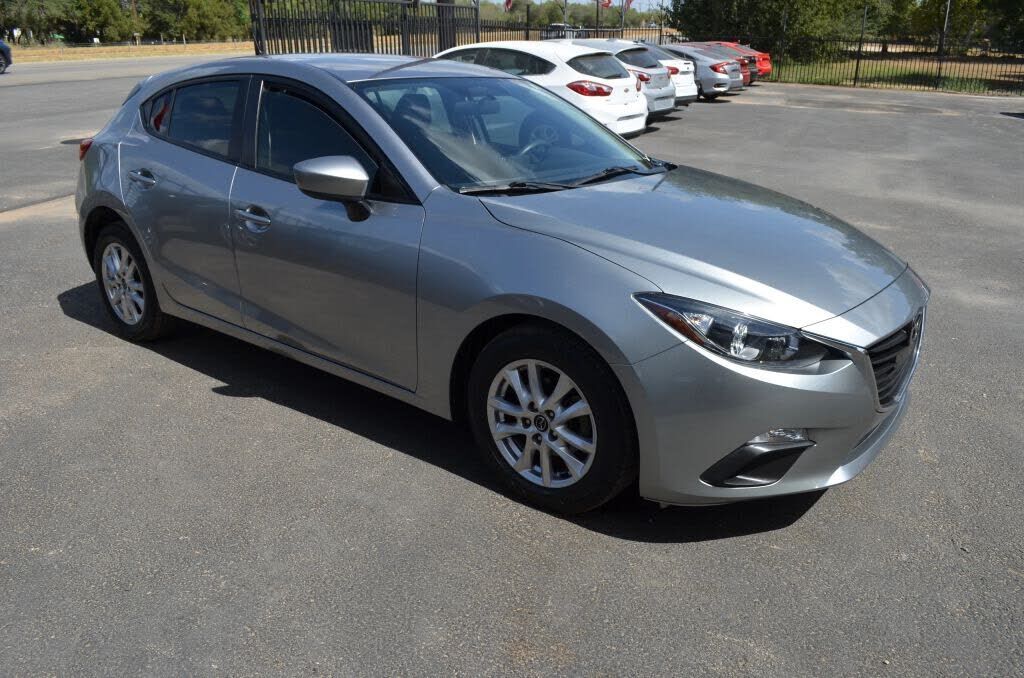 2015 MAZDA Mazda3