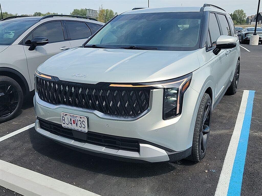 2025 KIA Carnival