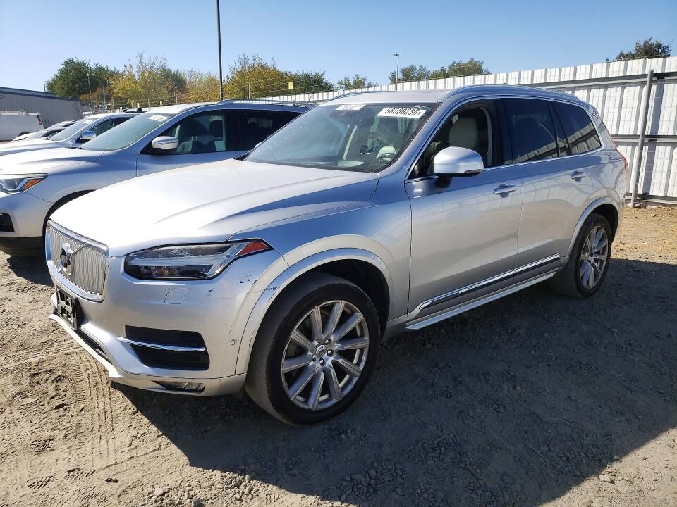 2016 VOLVO XC90