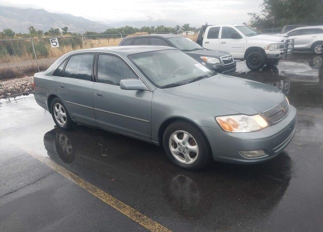 2000 TOYOTA Avalon